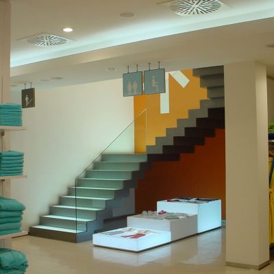 Escalera Diseño – local comercial